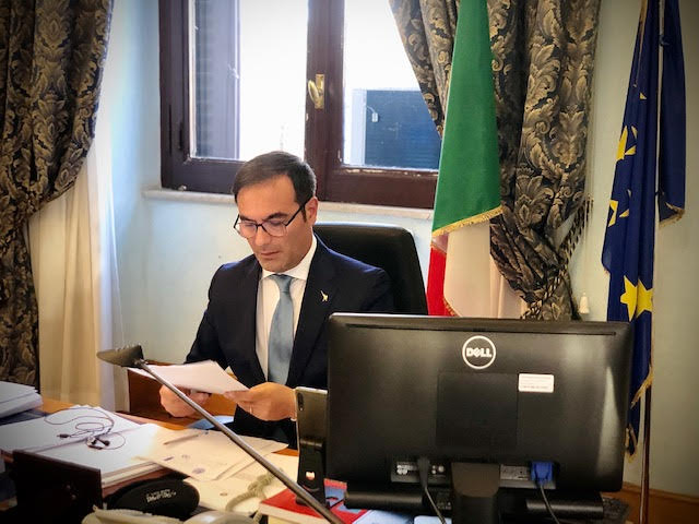 ESCLUSIVA – Ddl Zan. Sasso (sottosegretario Istruzione): «Ecco i tentativi gender già in atto per manipolare gli studenti» 1